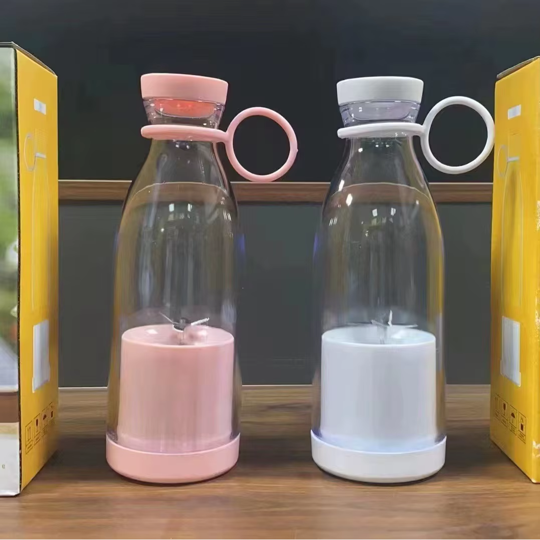 Rechargeable 6-Blade Portable Juice Blender - Perfect for Fresh Fruits & Drinks on the Go!